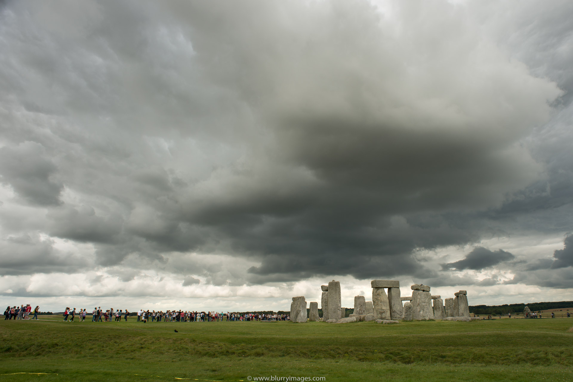 Stonehenge turists